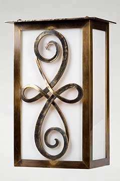 Bronze Wandlampe mit Zierelement
